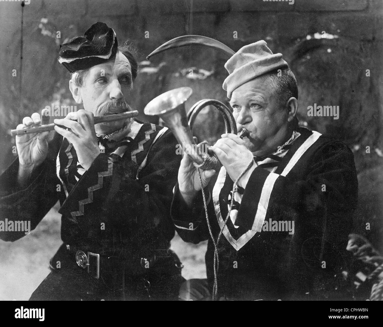 Carl Schenstrom and Harald Madsen in 'From the good old days' [I de gode, gamle dage], 1940 Stock Photo