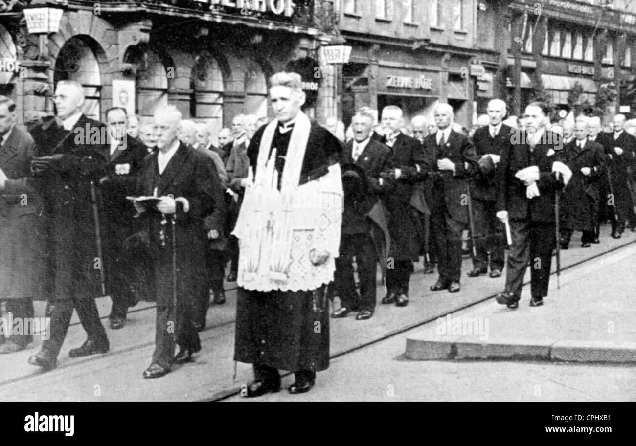Father Rupert Mayer at a procession Stock Photo