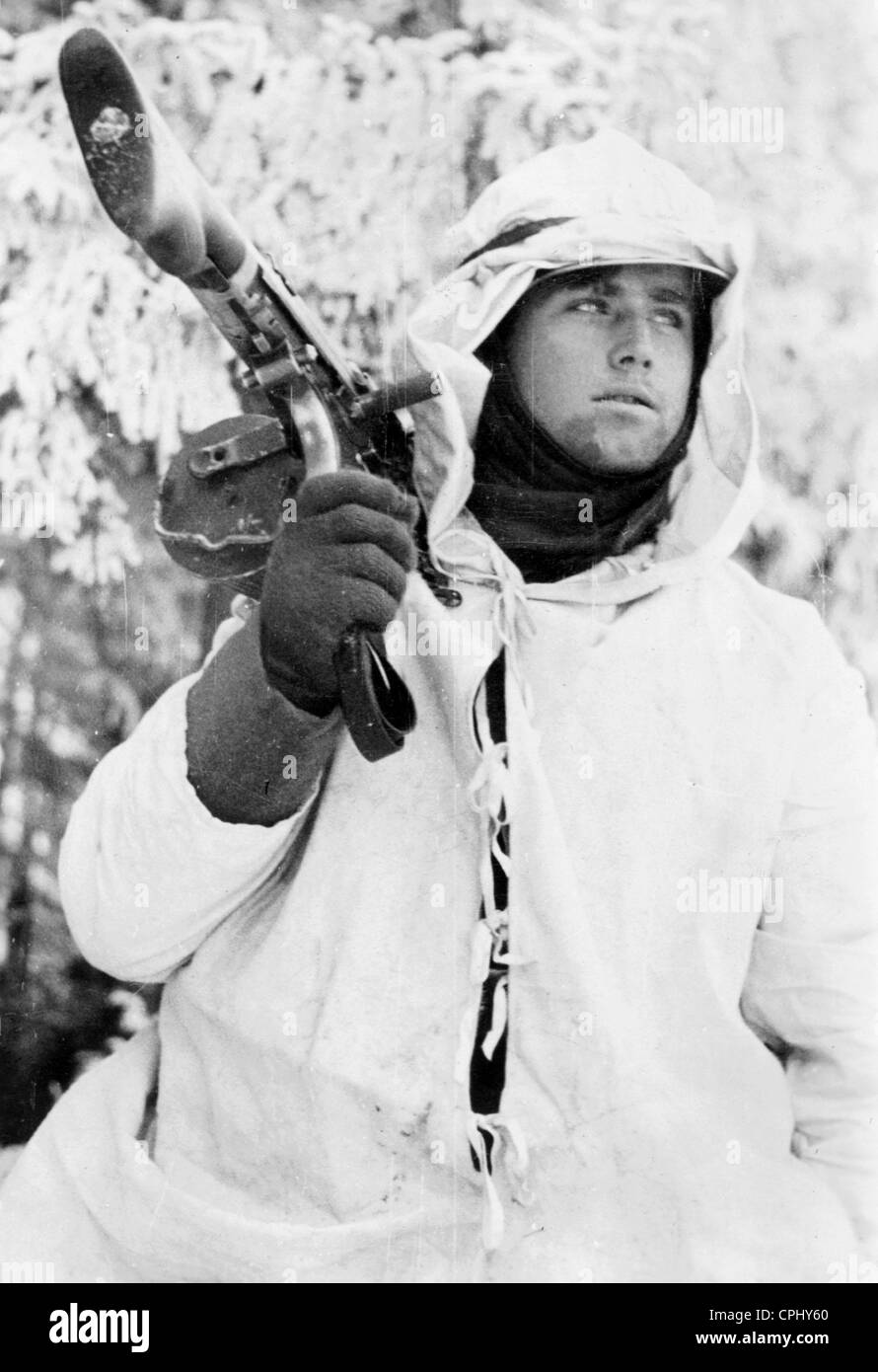 German machine-gunner with an MG 34 on the Eastern Front, 1941 Stock Photo