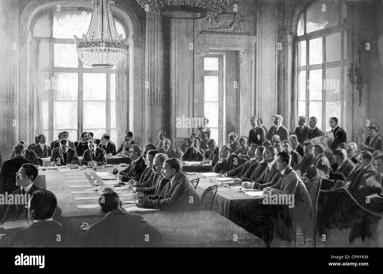 The Treaty of Versailles is handed over to the German delegation, 1919 Stock Photo