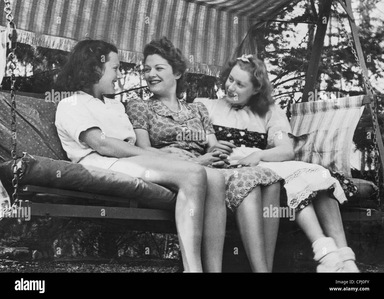 Ada Chekhova, Olga Chekhova and a niece, 1939 Stock Photo