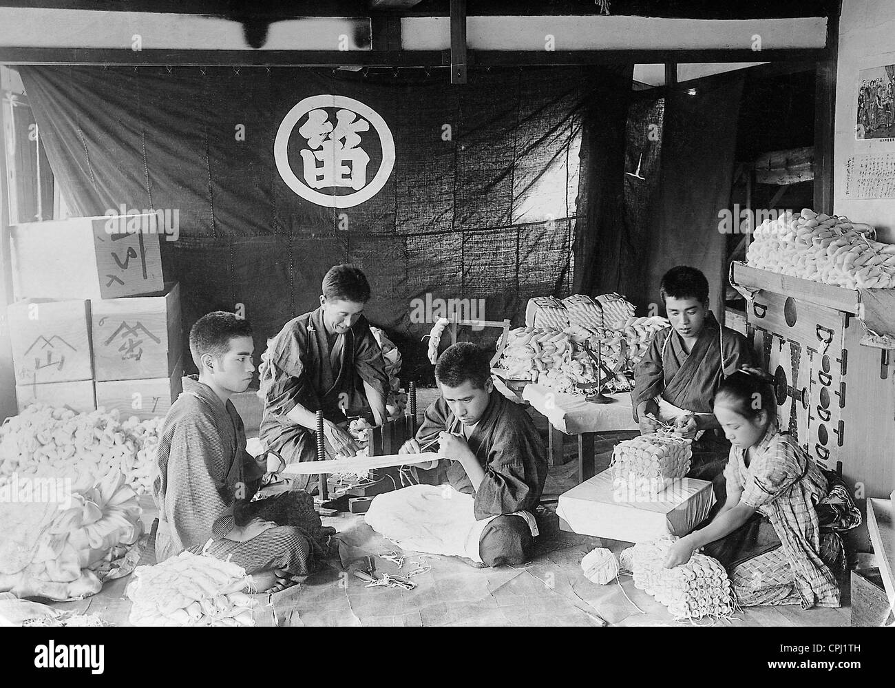 Workers in a silk factory, 1913 Stock Photo Alamy
