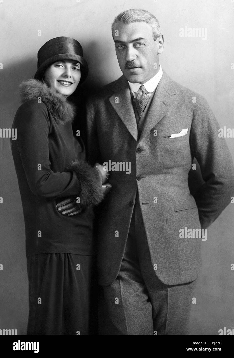 Greta Garbo and Mauritz Stiller, 1924 Stock Photo Alamy