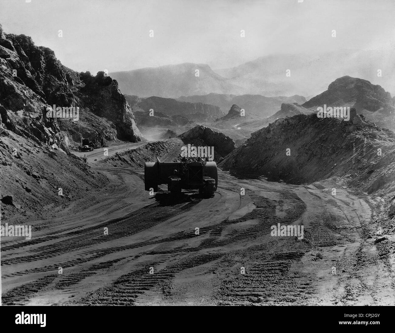 Construction vehicles during the construction work on the Hoover Dam ...