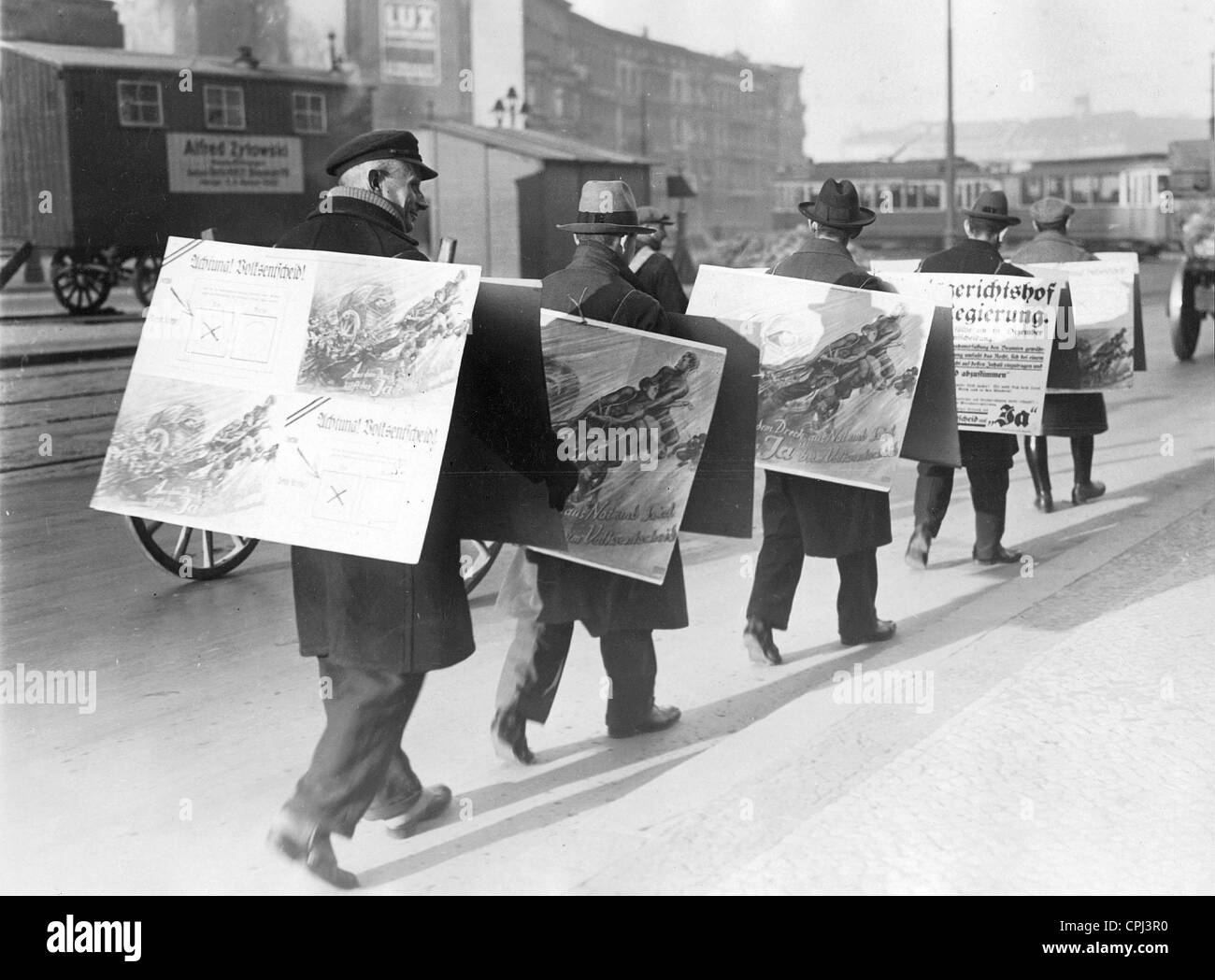Propaganda for the plebiscite against the Young plan, 1929 Stock Photo