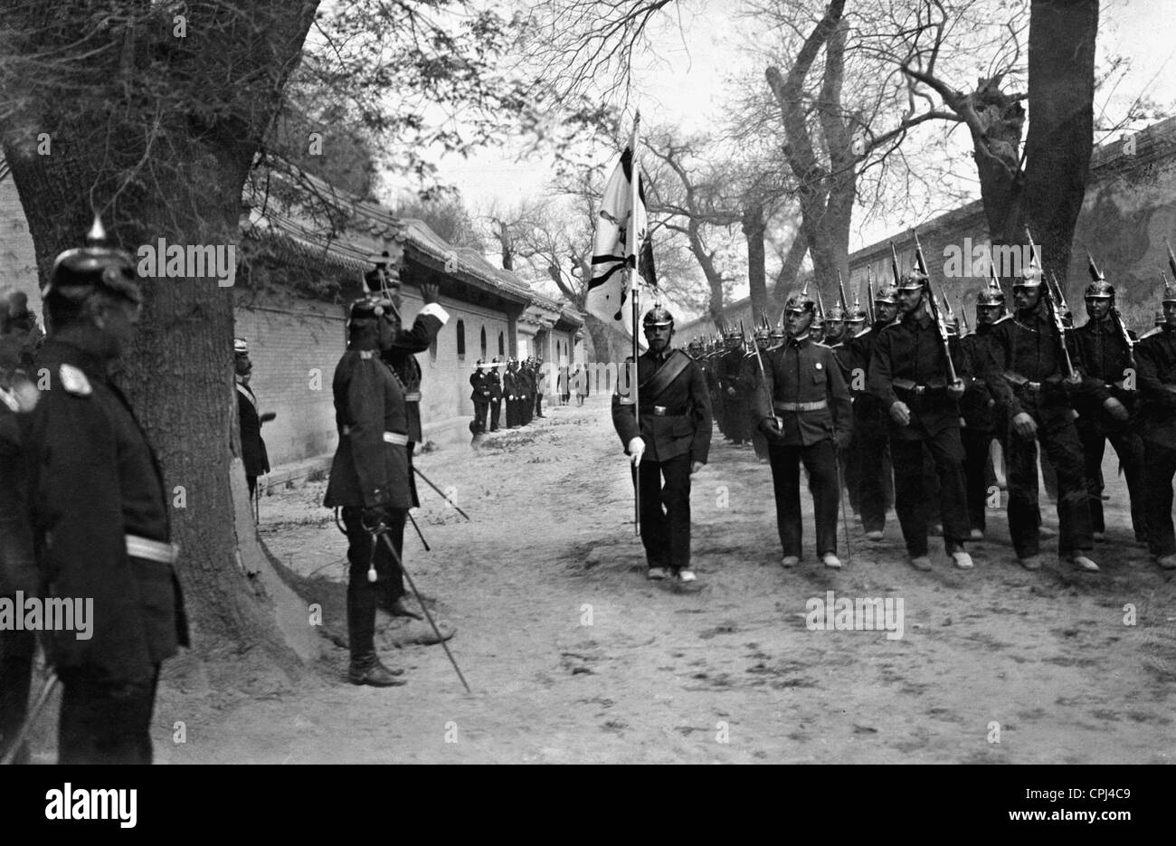 Alfred Graf von Waldersee and General Lothar von Trotha, 1900/01 Stock Photo