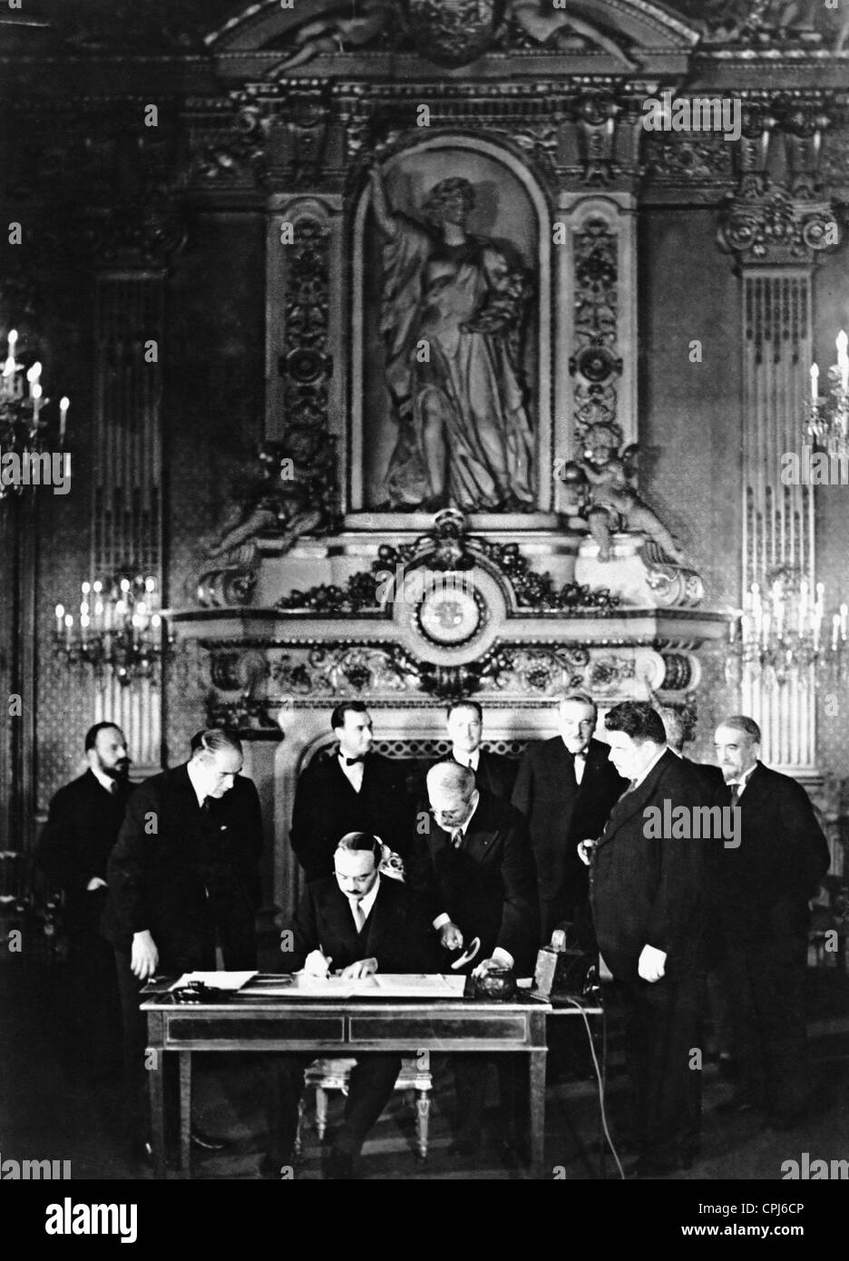 Dogalevsky signs a non-aggression pact with France in Paris, 1932 Stock Photo