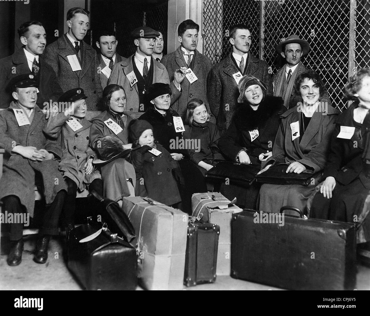 Immigrants on Ellis Island, 1931 Stock Photo