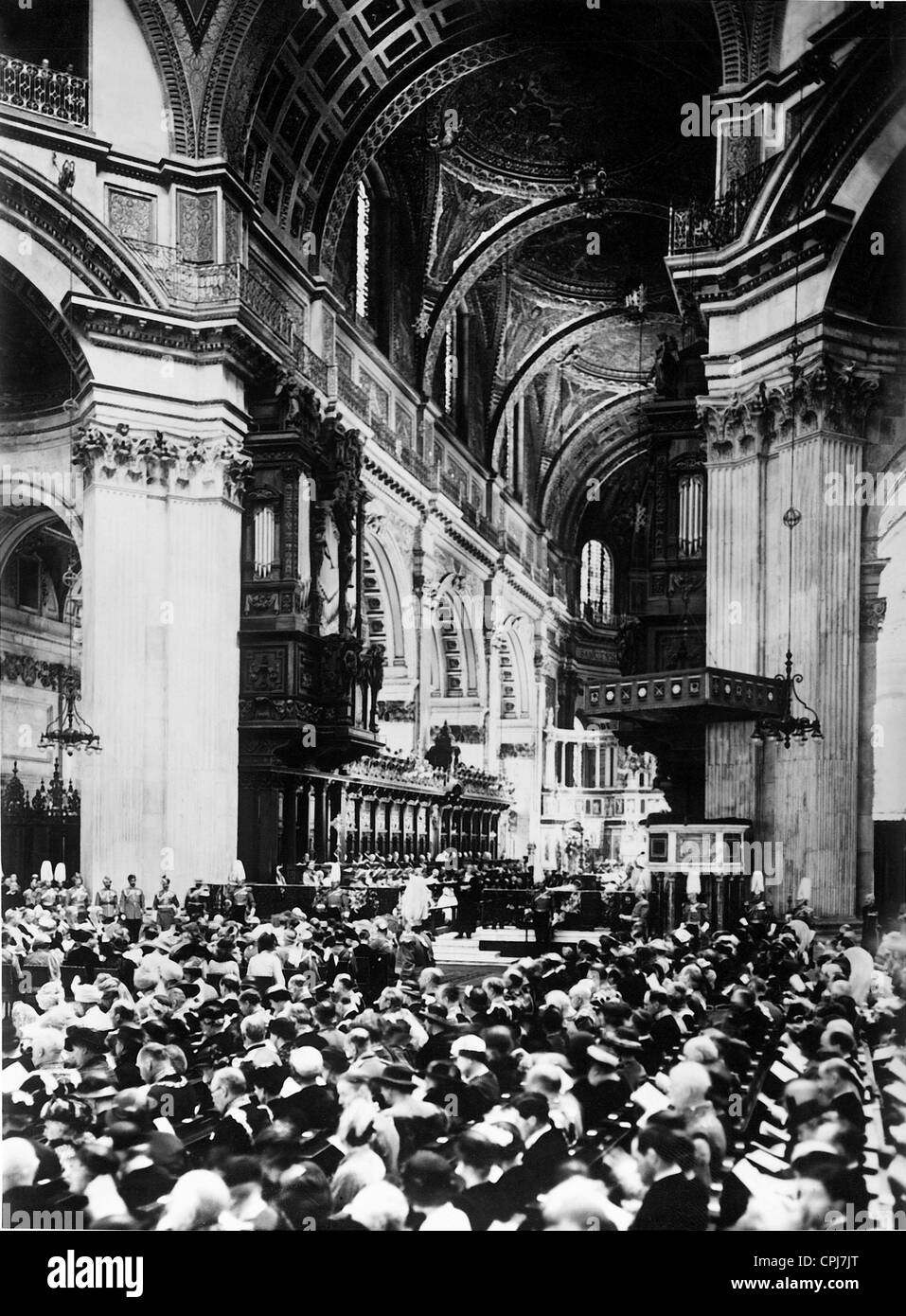 Church service in St. Paul's Cathedral during the Silver Jubilee of King George V, 1935 Stock Photo