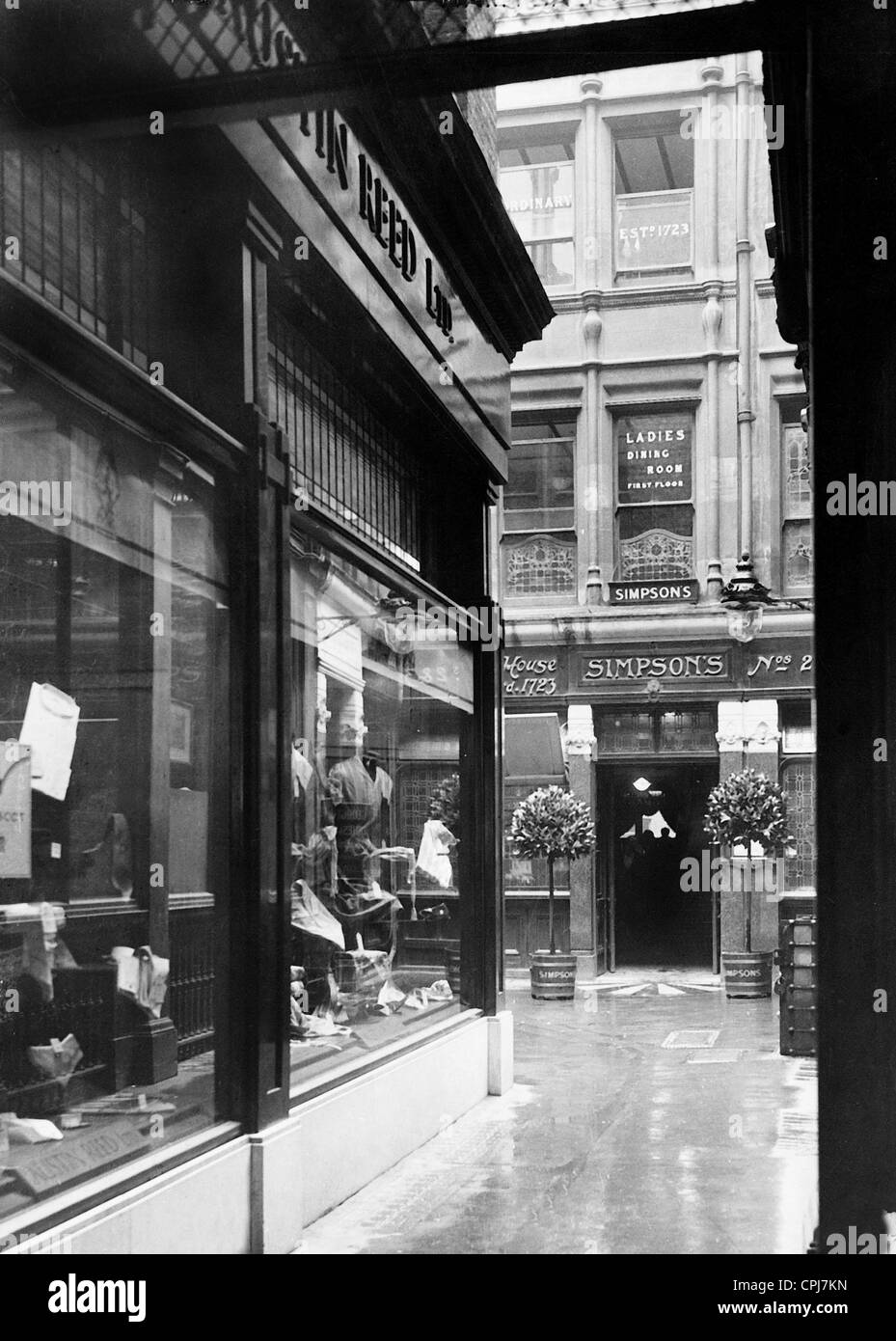 The restaurant 'Simpson's' in London, 1930 Stock Photo