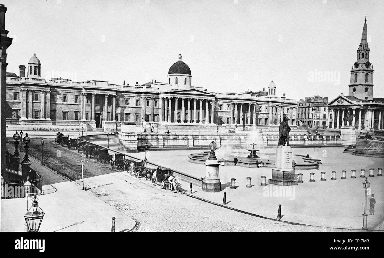 The National Gallery at the Trafalgar Square in London, 1913 Stock Photo