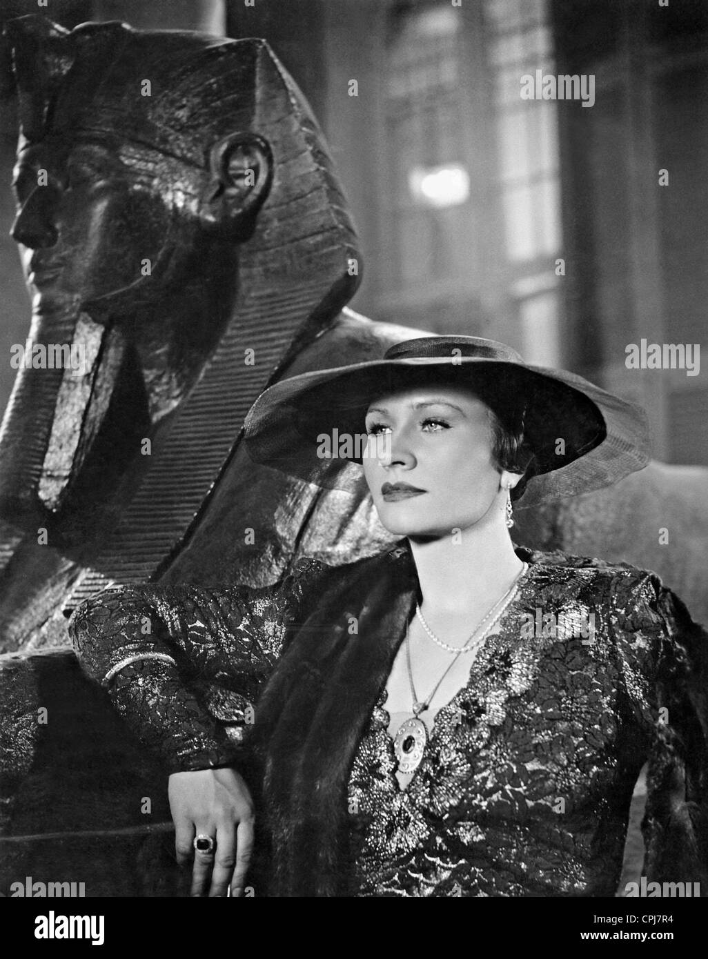 Maria koppenhoefer ruler hi-res stock photography and images - Alamy