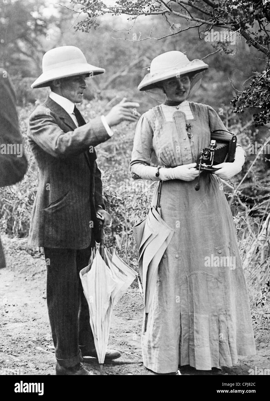 Princess Victoria Patricia of Connaught at the Victoria Falls, 1910 Stock Photo
