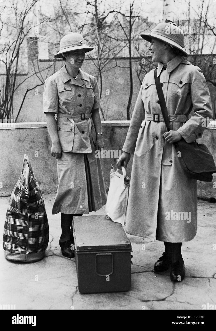 Tropical nurses before their deployment on the Africa front, 1941 Stock Photo