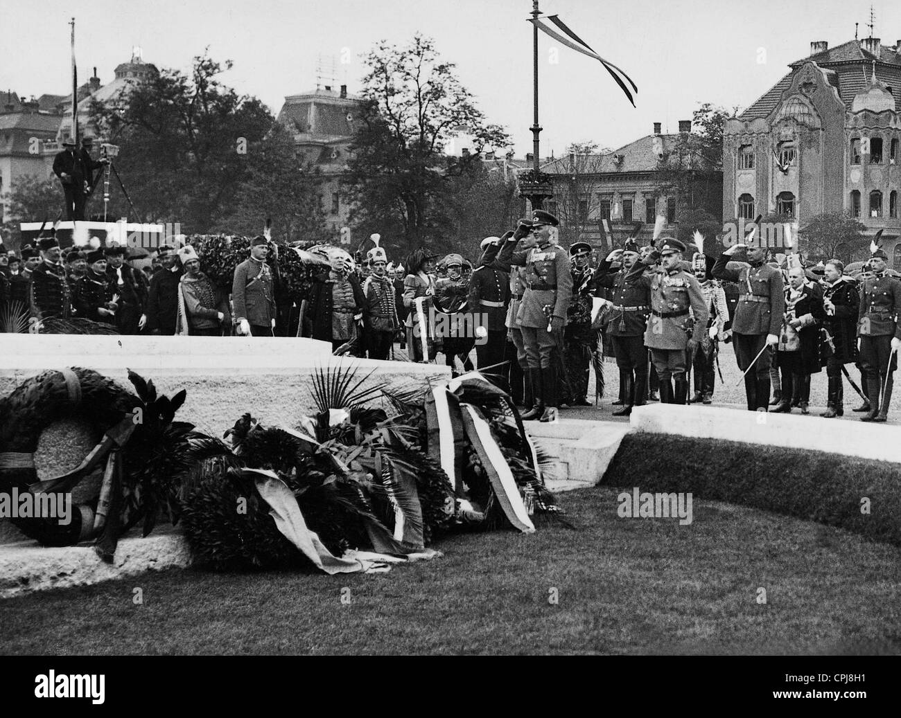 Unveiling memorial stone hi-res stock photography and images - Alamy