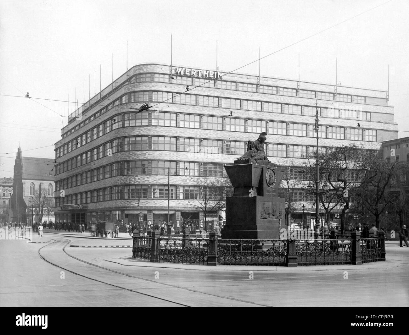 https://c8.alamy.com/comp/CPJ9GR/wertheim-department-store-in-wroclaw-1930-CPJ9GR.jpg