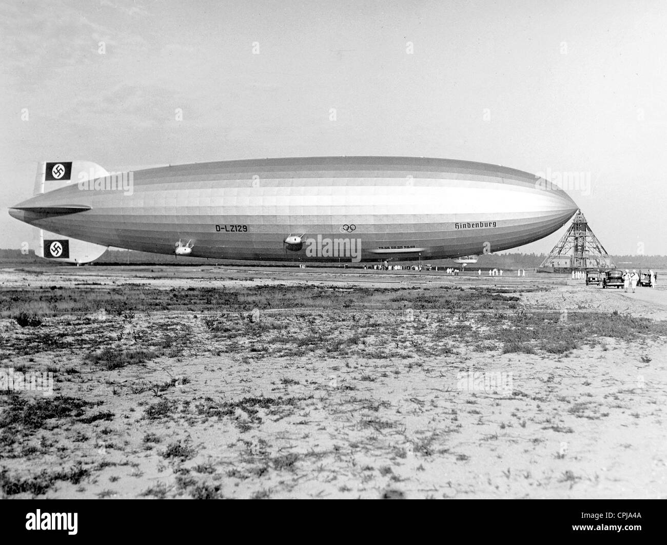 LZ 129 'Hindenburg' in Lakehurst, 1936 Stock Photo