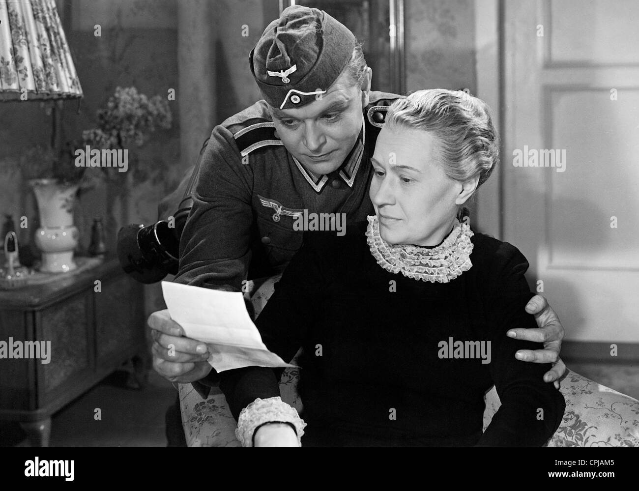 Gustav Froehlich and Hildegard Grethe in 'Sechs Tage Heimaturlaub', 1941 Stock Photo