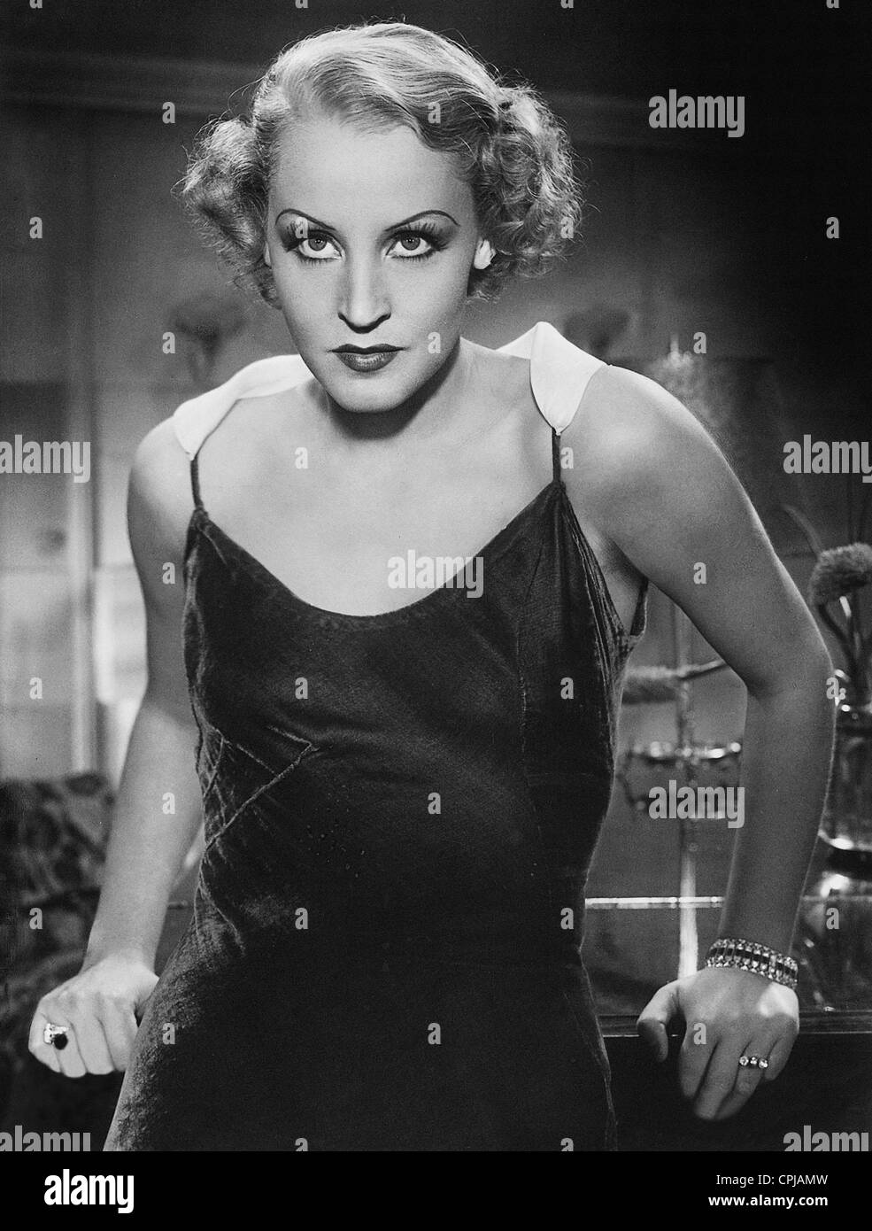 Brigitte Helm in 'Fuerst Woronzeff', 1934 Stock Photo - Alamy