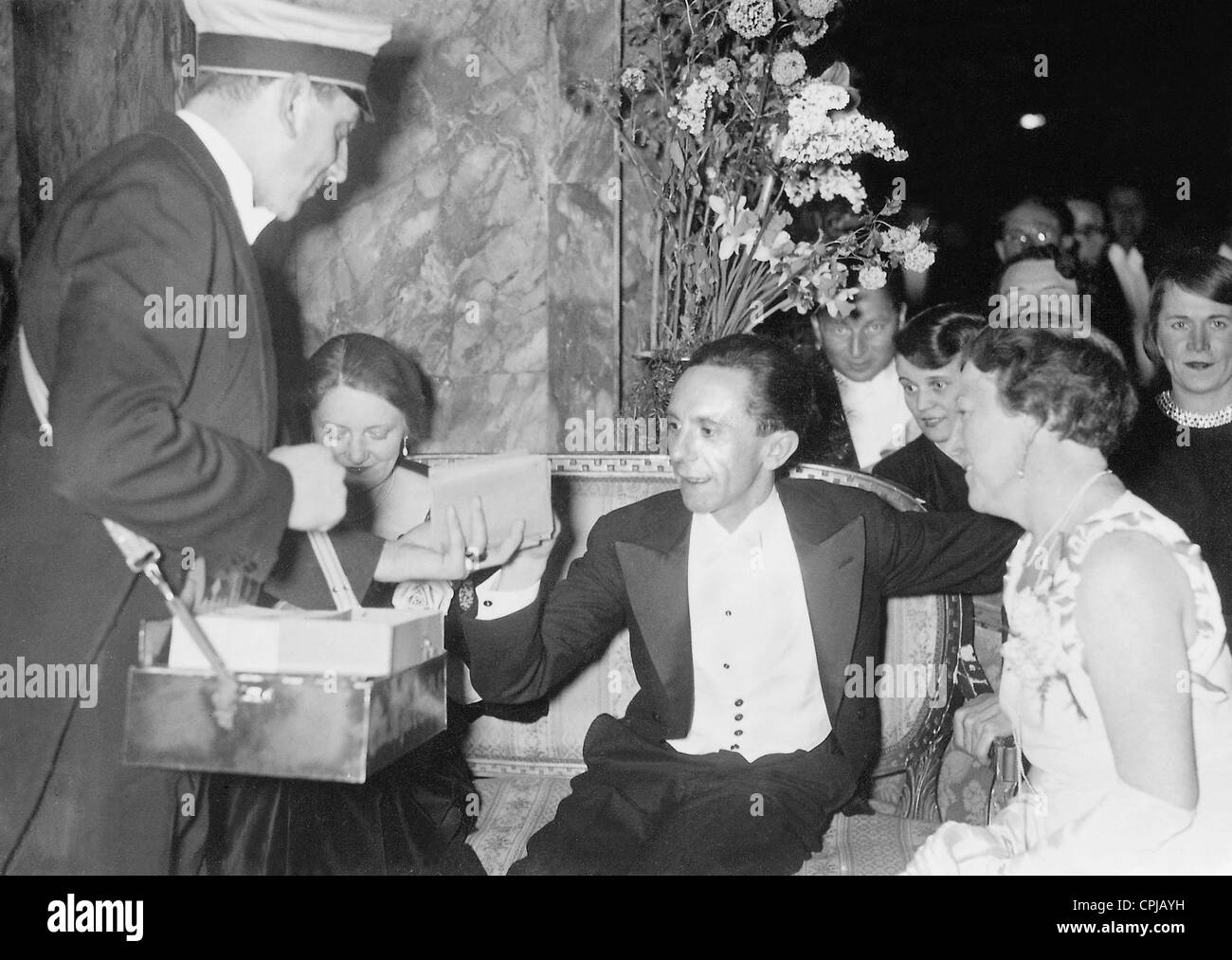 Kathe Dorsch, Joseph Goebbels, Mr. Funk, 1934 Stock Photo