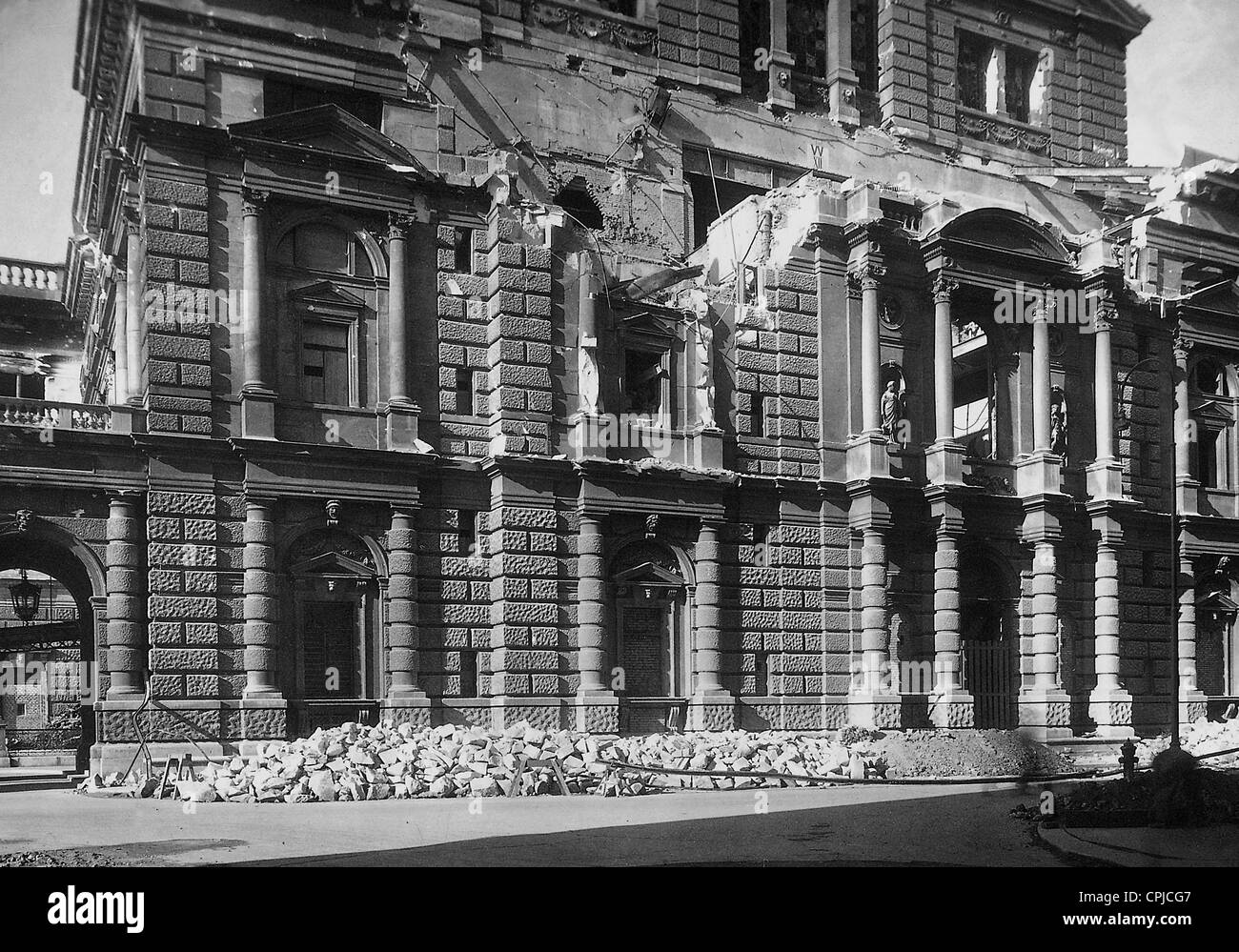 Destroyed Burgtheater in Vienna, 1945 Stock Photo