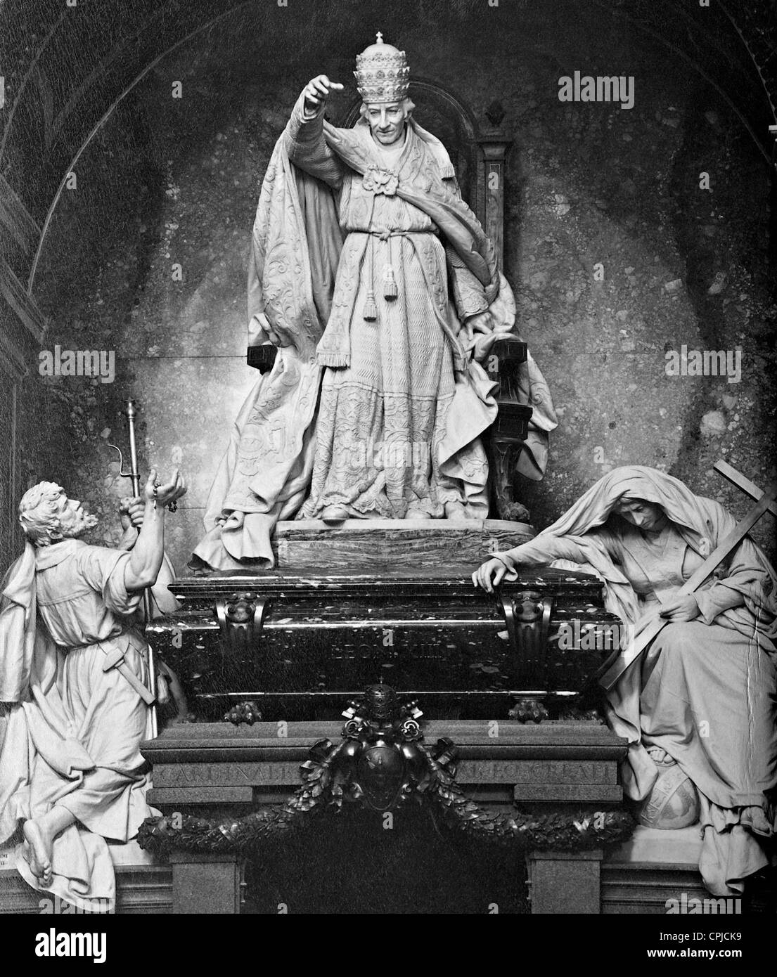 Memorial tomb of Pope Leo XIII, 1907 Stock Photo