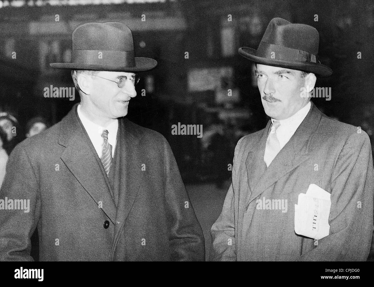 Eamon de Valera and Sir Anthony Eden, 1934 Stock Photo