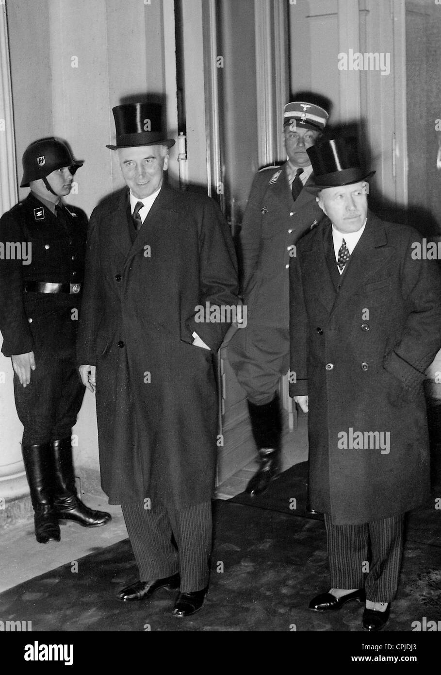 Sir John Simon and Sir Eric Phipps in Berlin, 1935 Stock Photo