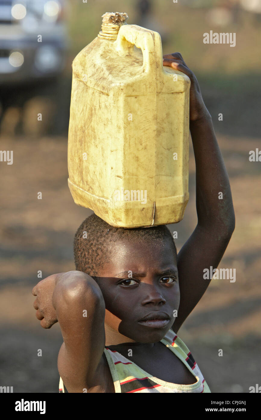 A boy in the Mubimbi IDP Camp near Minova, Democratic Republic of the Congo Stock Photo