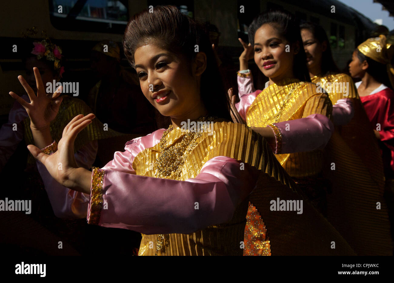 Welcome ceremony for passengers boarding the Eastern and Oriental Express' 'Epic Thailand' journey,at Hualumphong Station, Bangkok, Thailand Stock Photo
