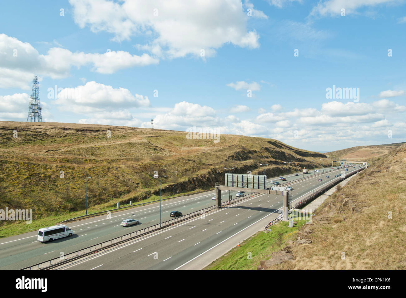 M62 Looking West near Junction 22.  Sunday morning, early May. Stock Photo