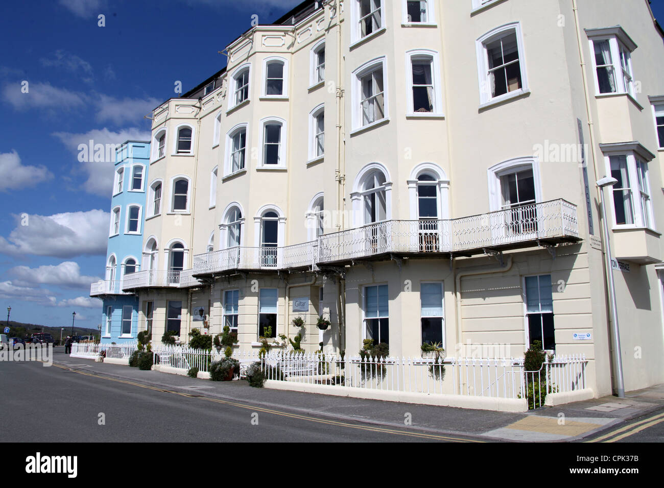 Hotels in Tenby on the Esplanade above South Beach Stock Photo