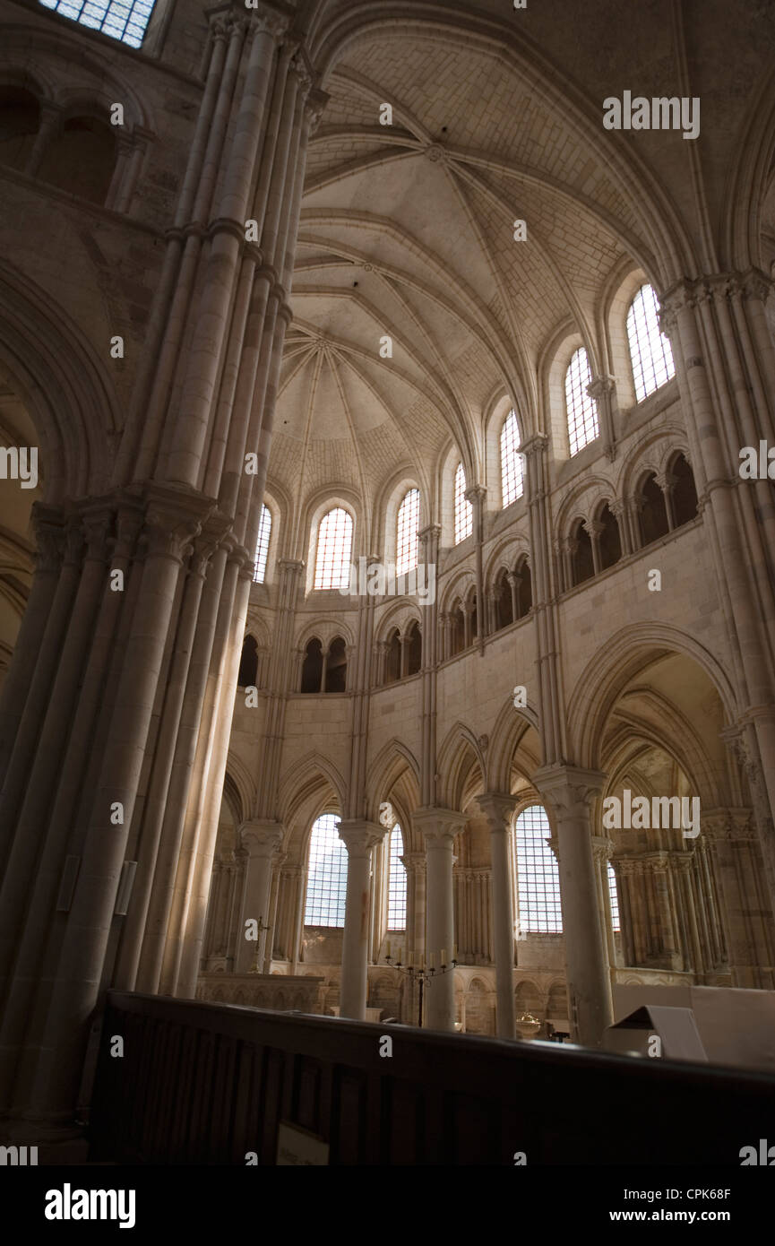 Interior of the Romanesque Basilique Sainte Marie Madeleine at Vezelay in Burgundy, France Stock Photo