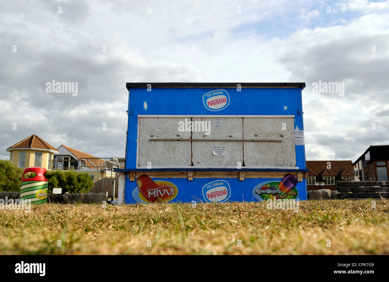 Closed seaside ice cream vendors hut in Minnis Bay, Kent Stock Photo