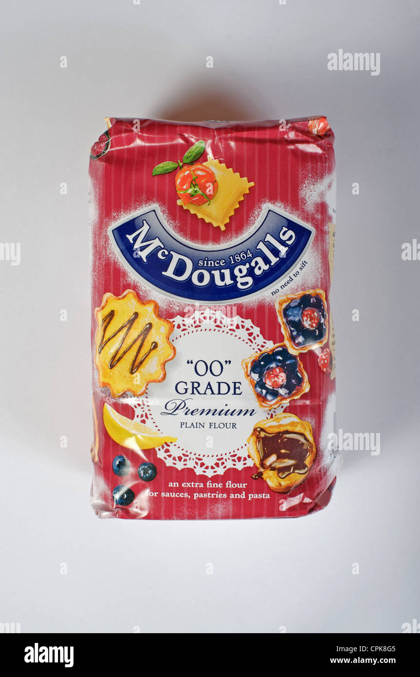McDougalls 00 grade plain flour Stock Photo