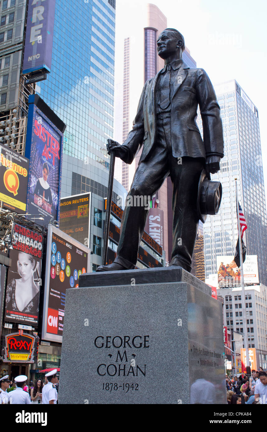 The M Cohan statue in Times Square, New York City Stock Photo