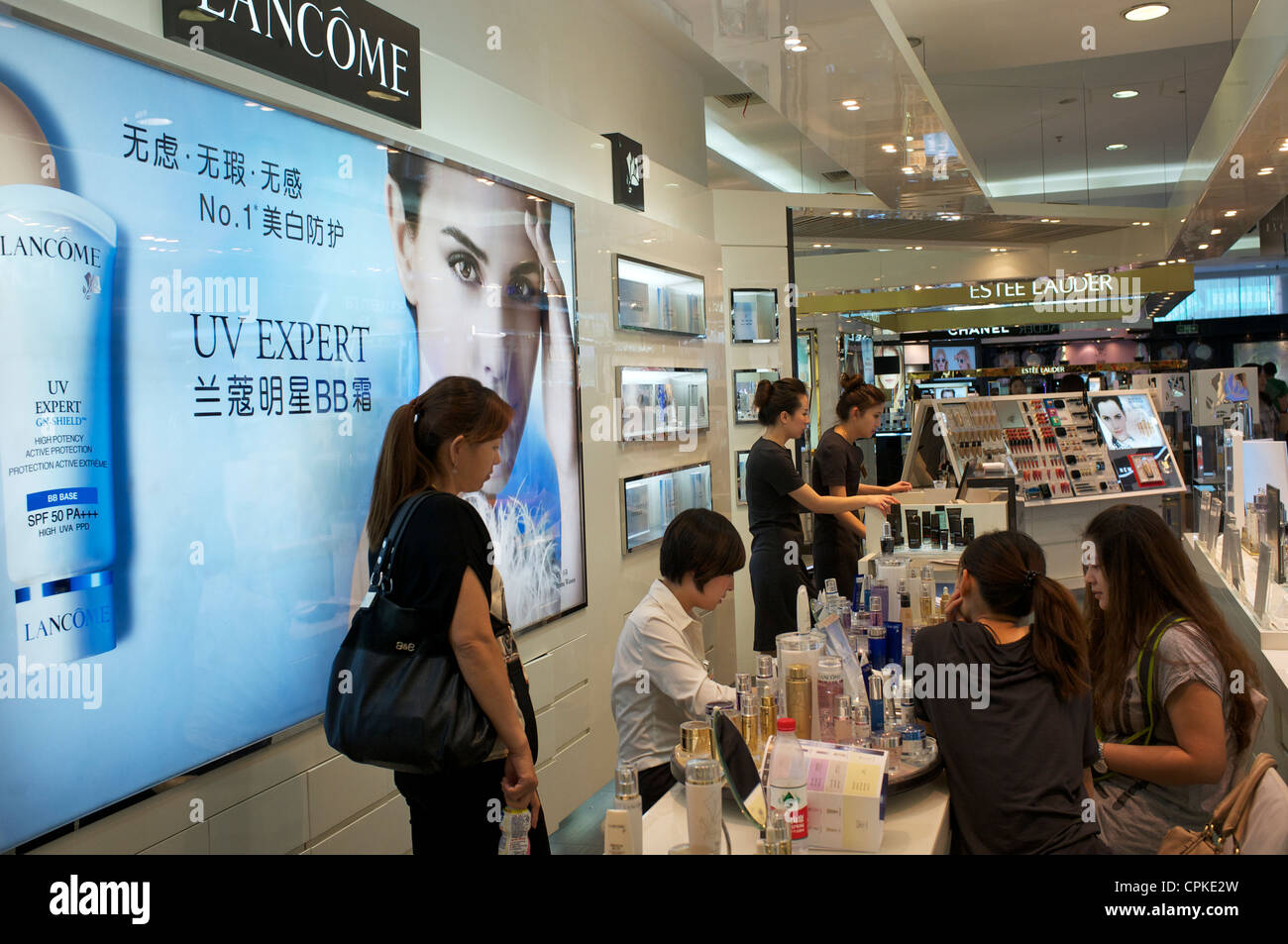Chanel Singapore pop-up goes grandiose - Inside Retail Asia