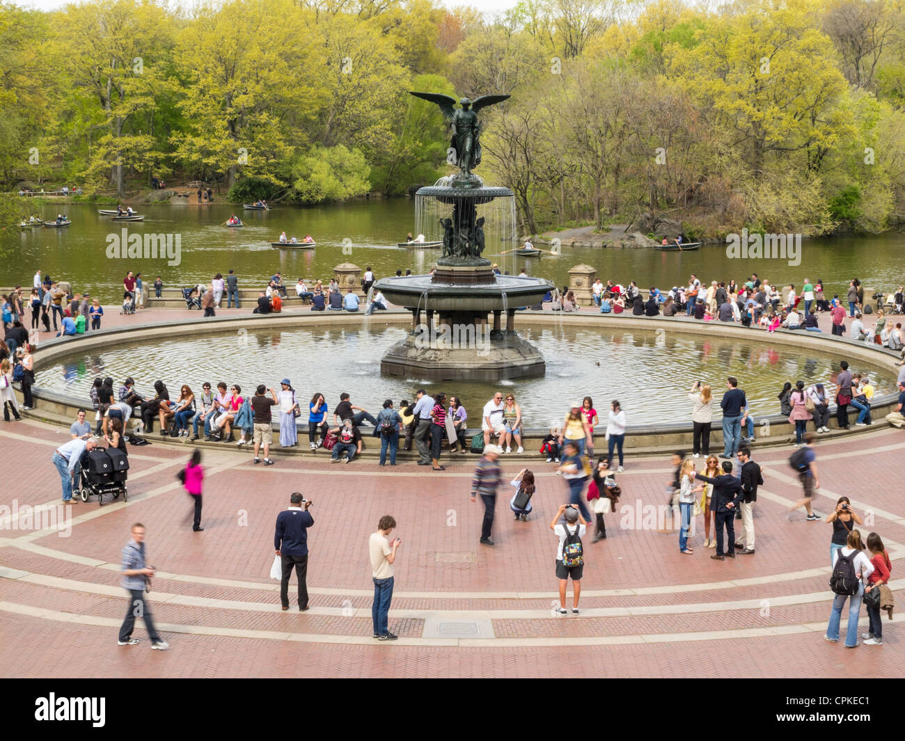 Bethesda Plaza, Angel of the Waters Fountain, NYC Stock Photo Alamy