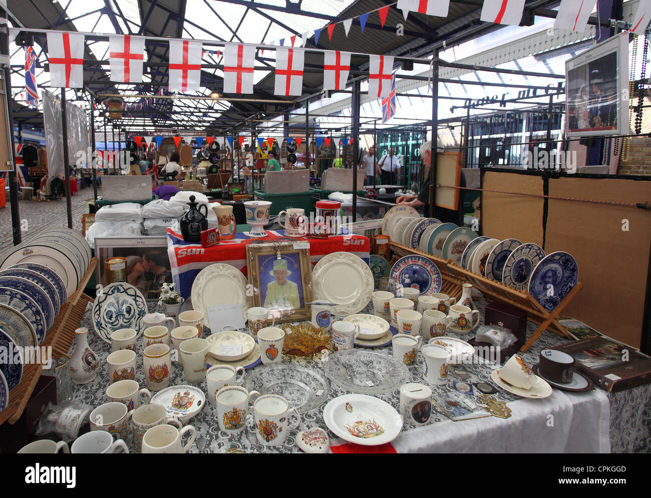 Flea market stalls hires stock photography and images Alamy