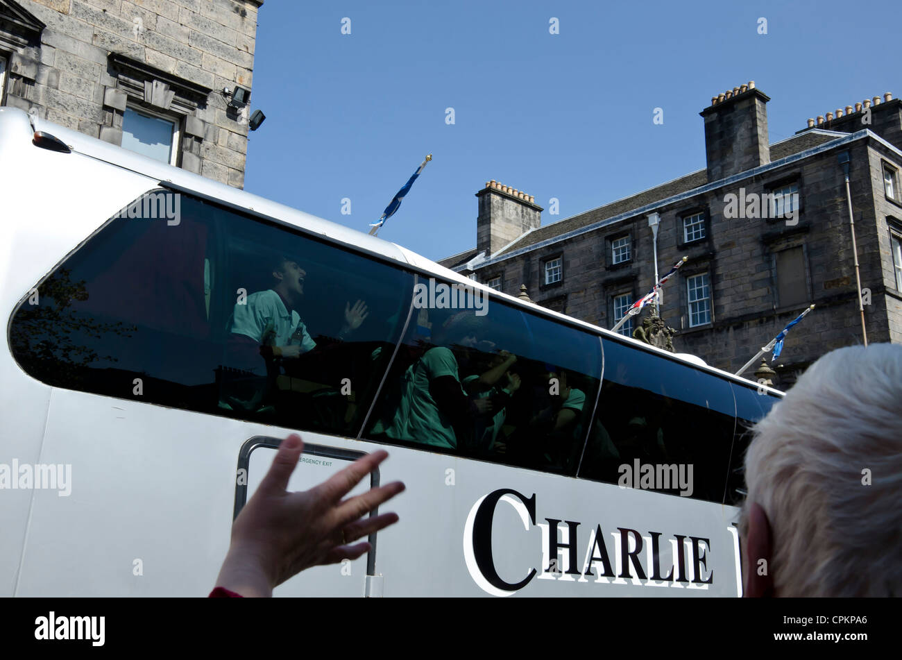 Arrival of the Hearts FC team following their Scottish FA Cup win against Edinburgh rivals Hibs in May 2012. Stock Photo