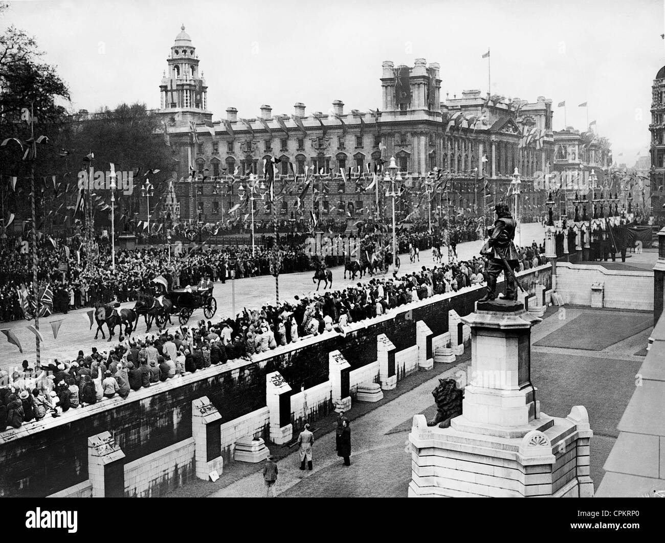 King George V is on Parliament Square, 1935 Stock Photo