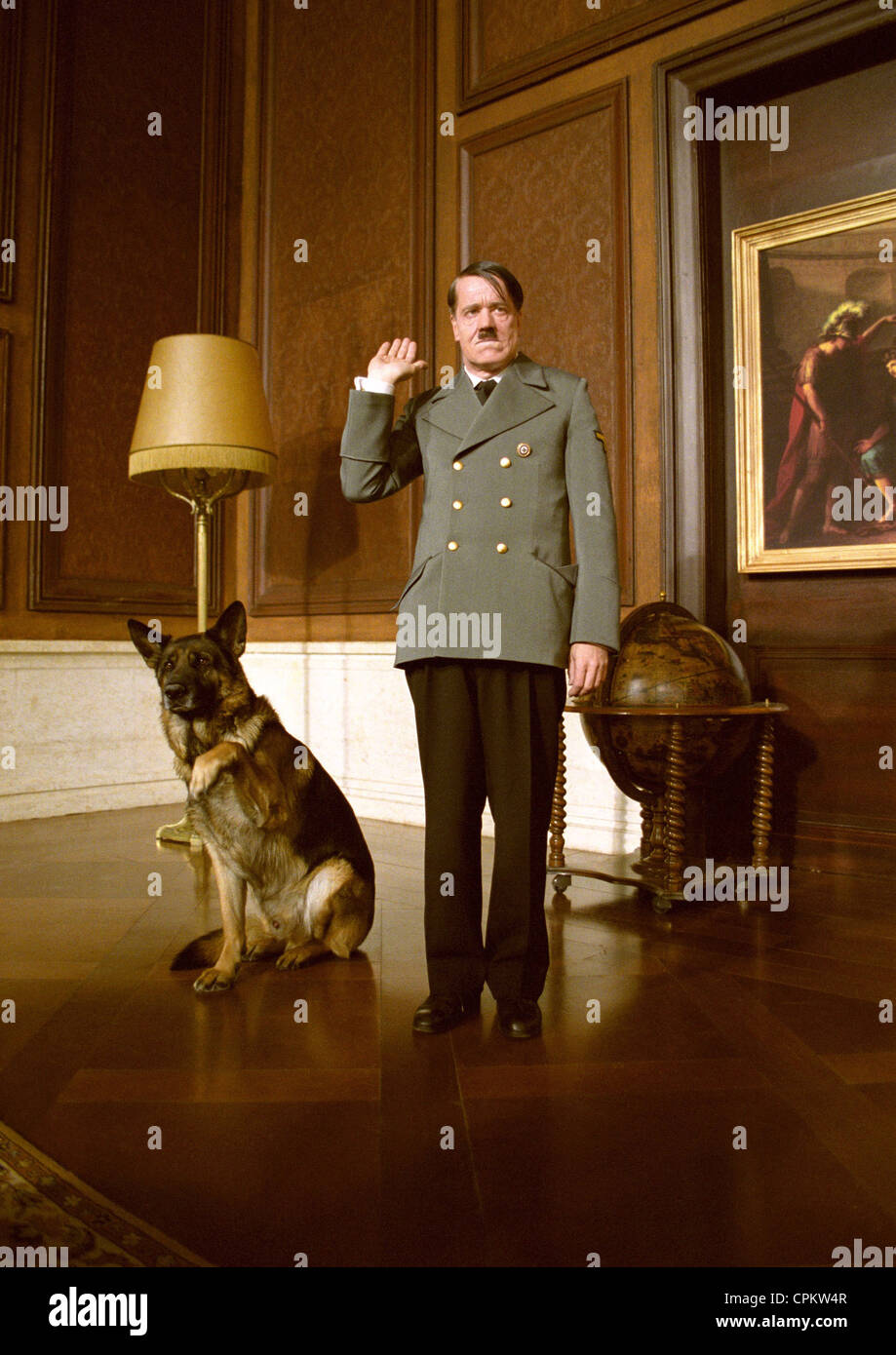 Mein Führer - Die wirklich wahrste Wahrheit über Adolf Hitler  My Führer Year : 2007 Germany Director: Dani Levy Helge Schneider Stock Photo