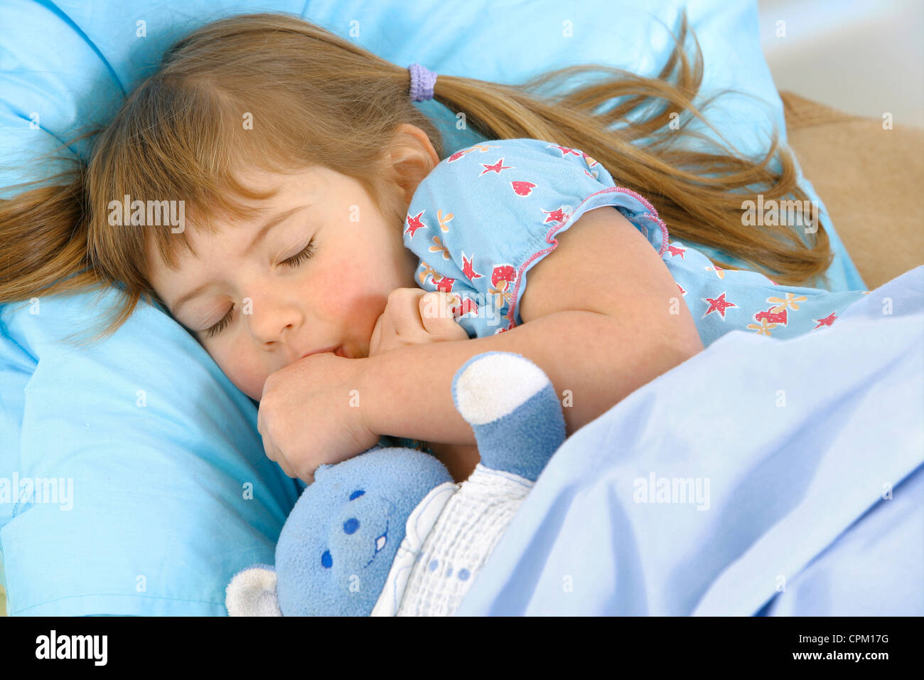 4 year old girl sleeping hires stock photography and images Alamy