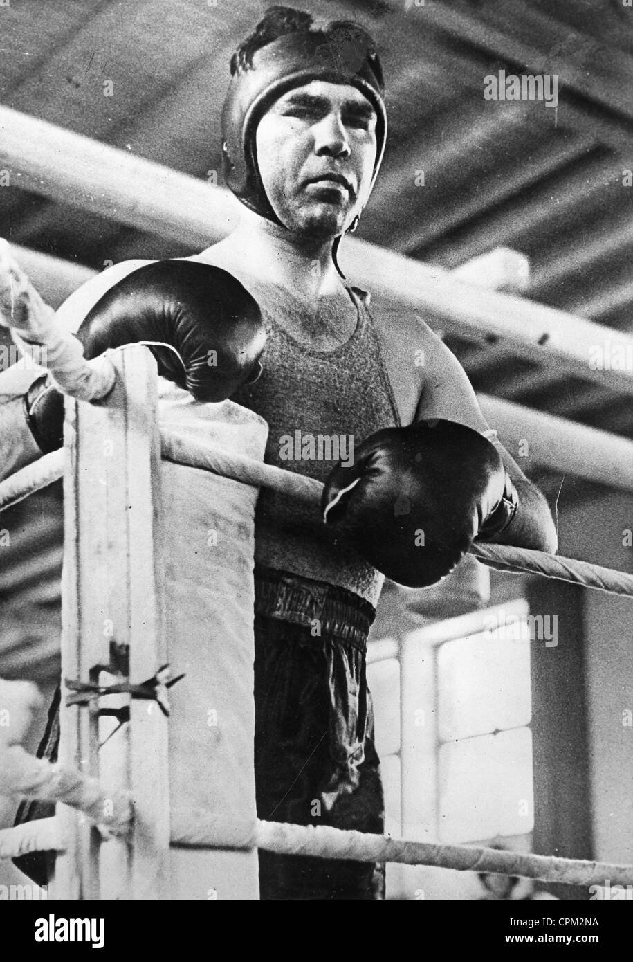 Max schmeling box training Black and White Stock Photos & Images - Alamy