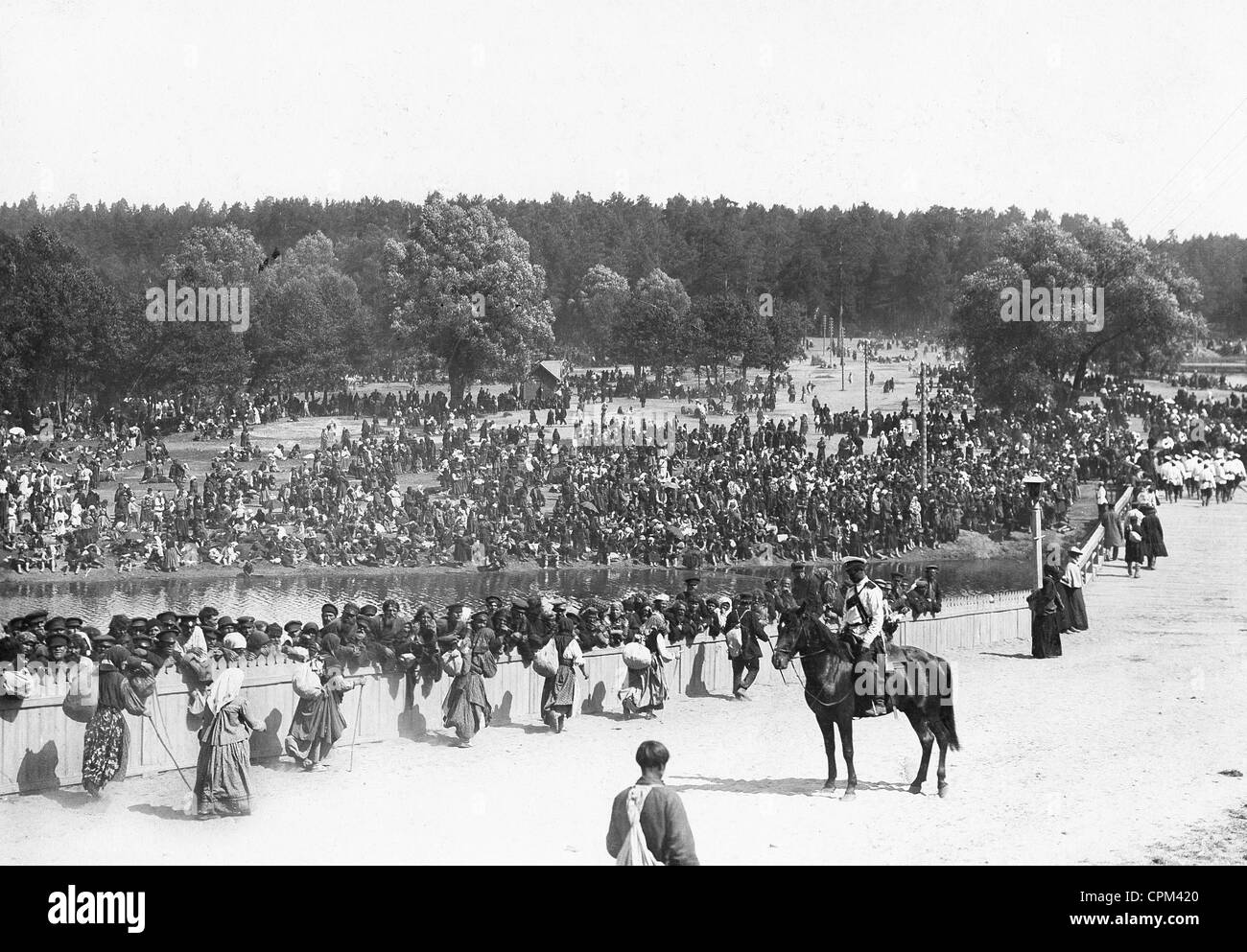 Crowd in Russia, 1903 Stock Photo