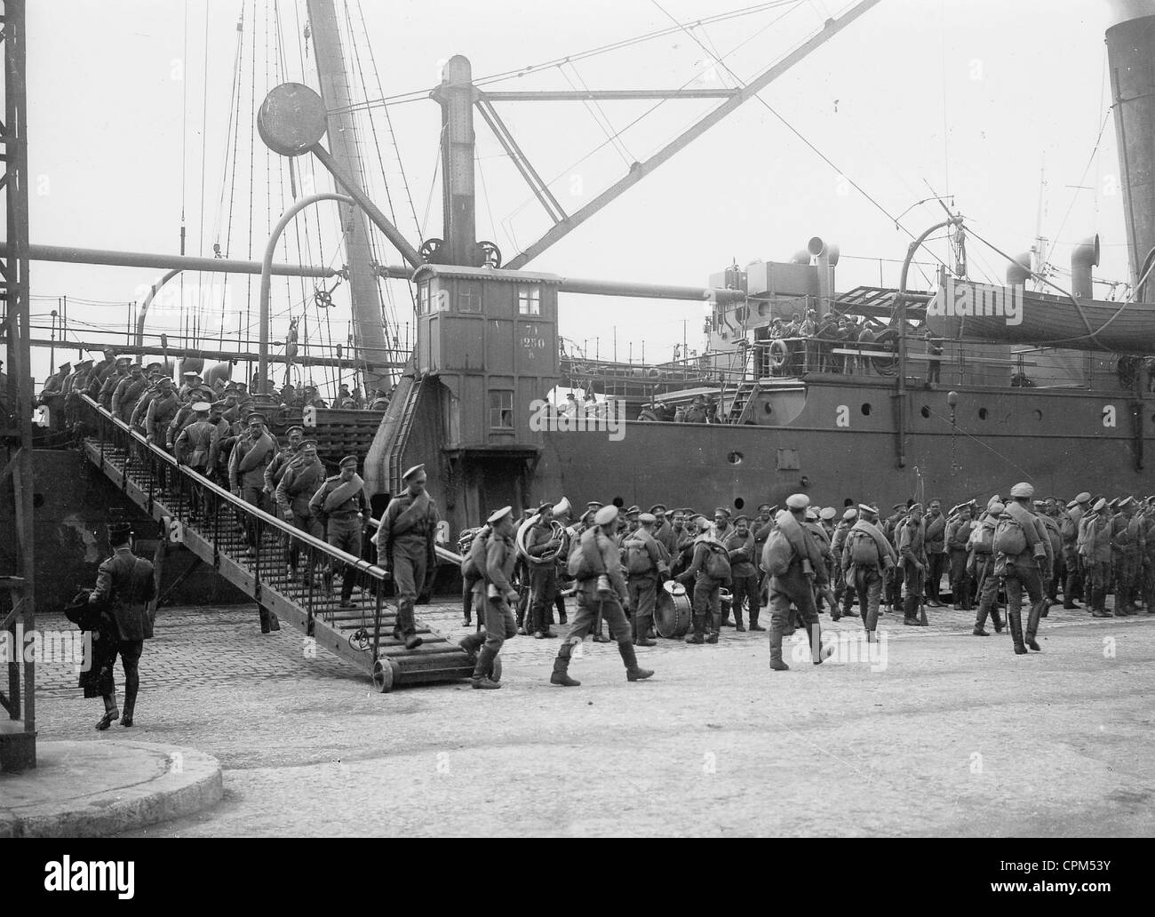 Russian ship arrival hi-res stock photography and images - Alamy