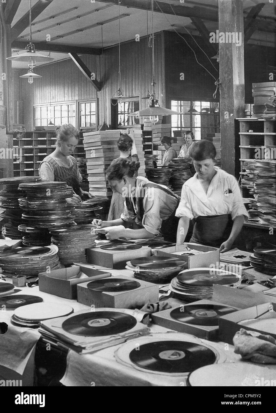 Production of phonograph records, 1928 Stock Photo Alamy