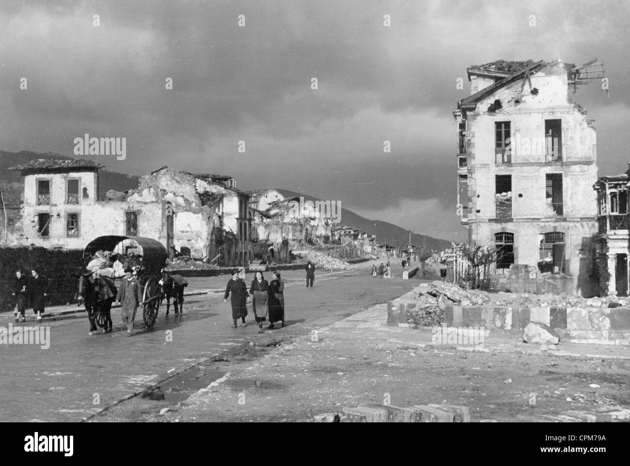 Destroyed Oviedo during the Spanish Civil War, 1938 Stock Photo