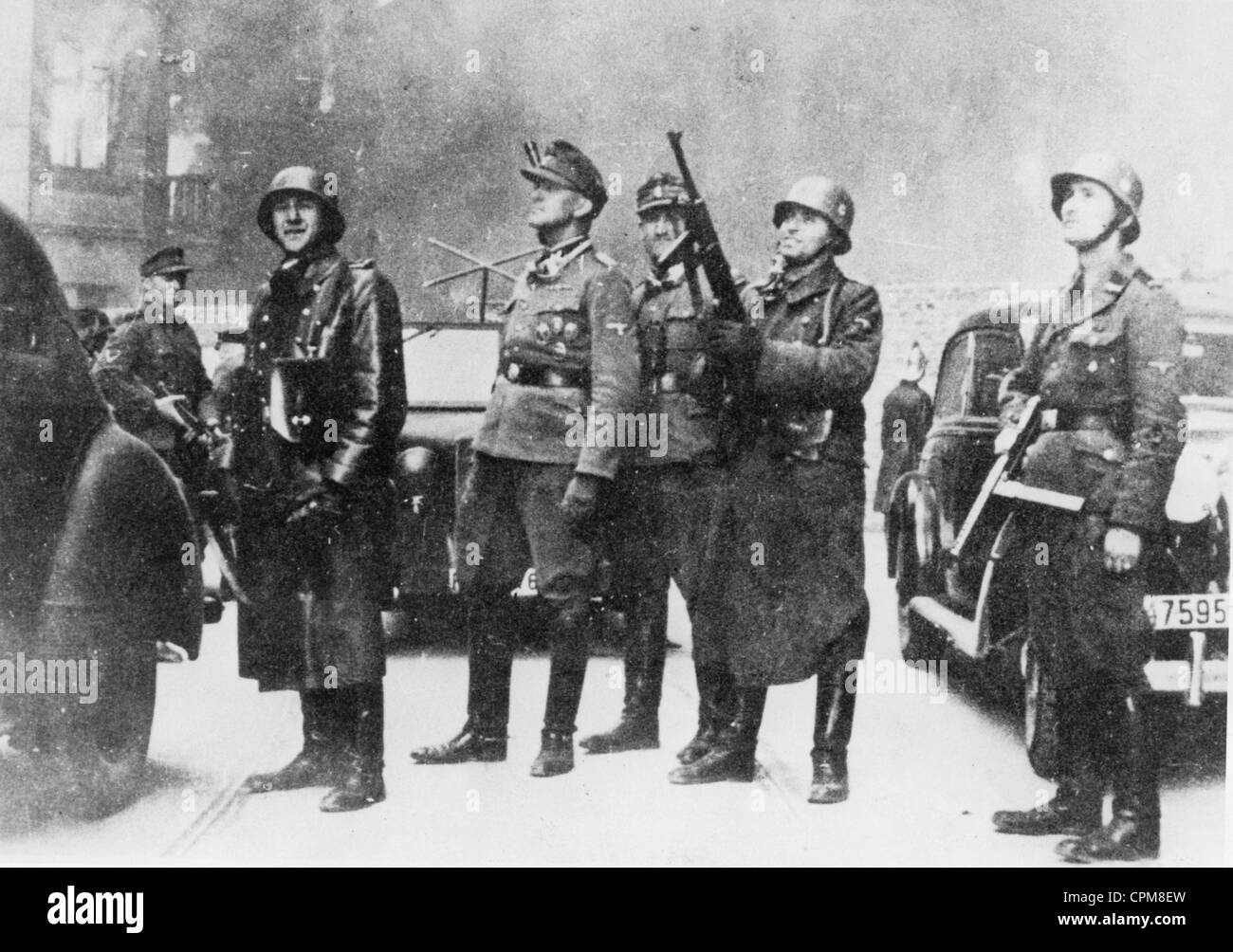 Waffen-SS at the destruction of the Warsaw Ghetto, May 1943 (b/w photo) Stock Photo