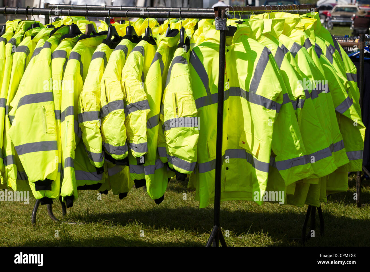 Orange hi vis jackets hi-res stock photography and images - Alamy